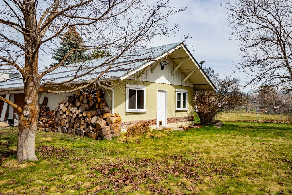 2850 Big Flat Road Missoula MT 59804