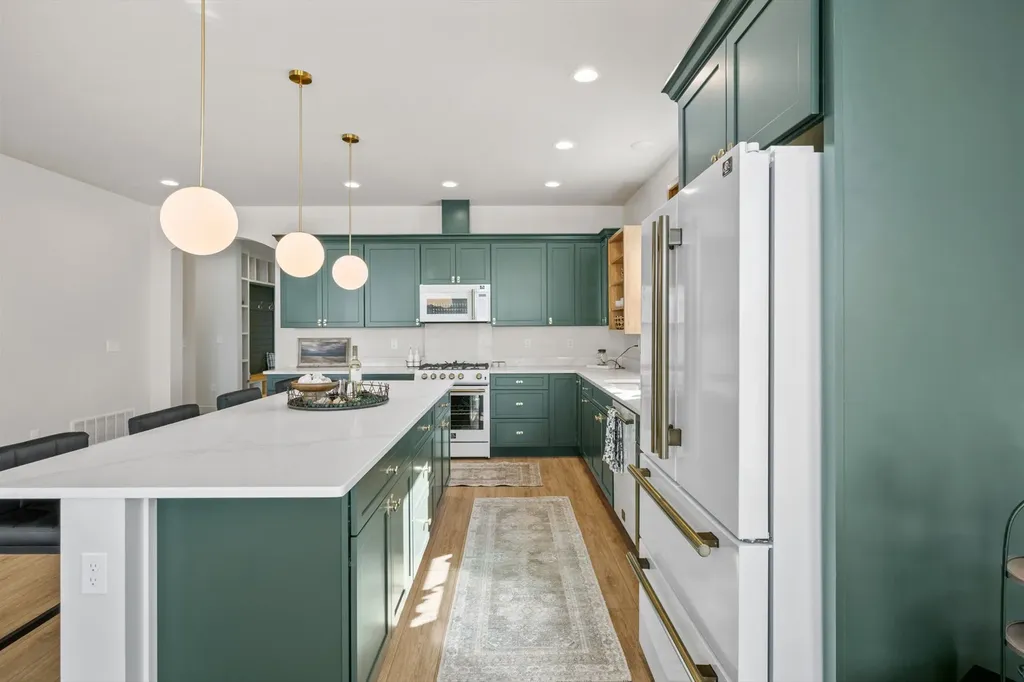 2924 Adam Run Avenue Helena MT 59601