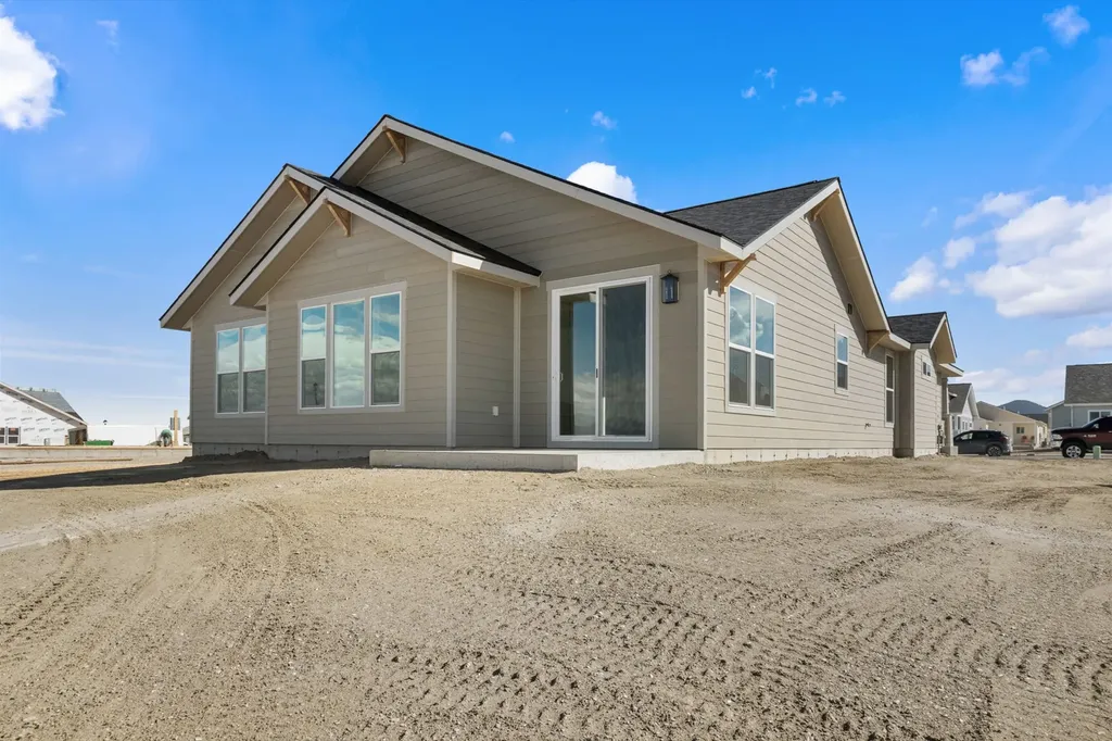 2924 Adam Run Avenue Helena MT 59601