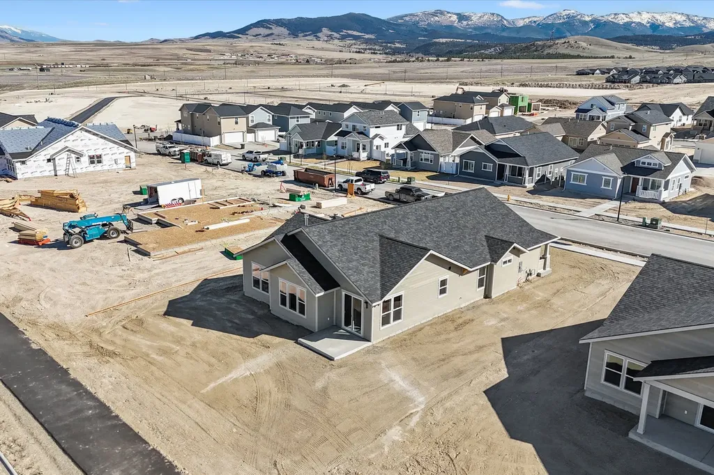 2924 Adam Run Avenue Helena MT 59601