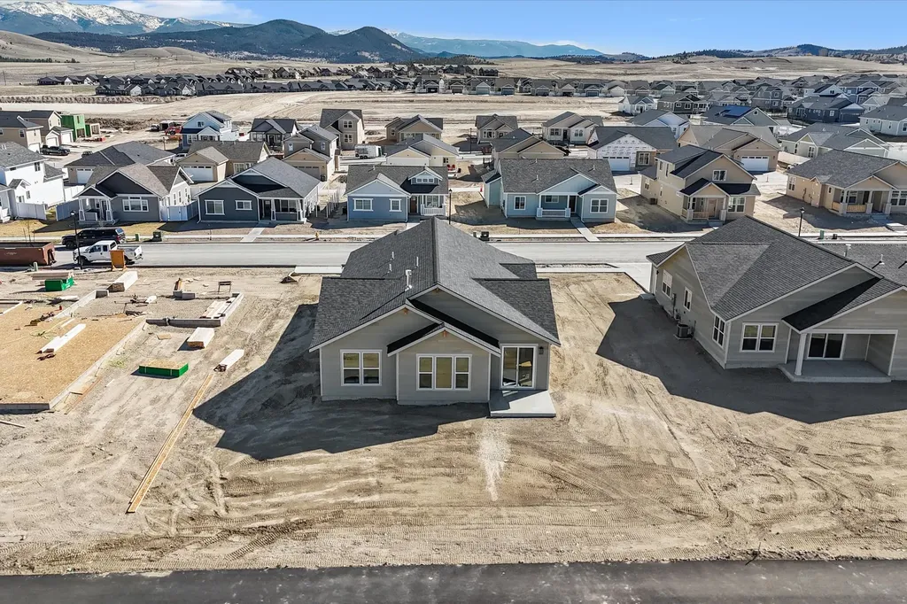 2924 Adam Run Avenue Helena MT 59601