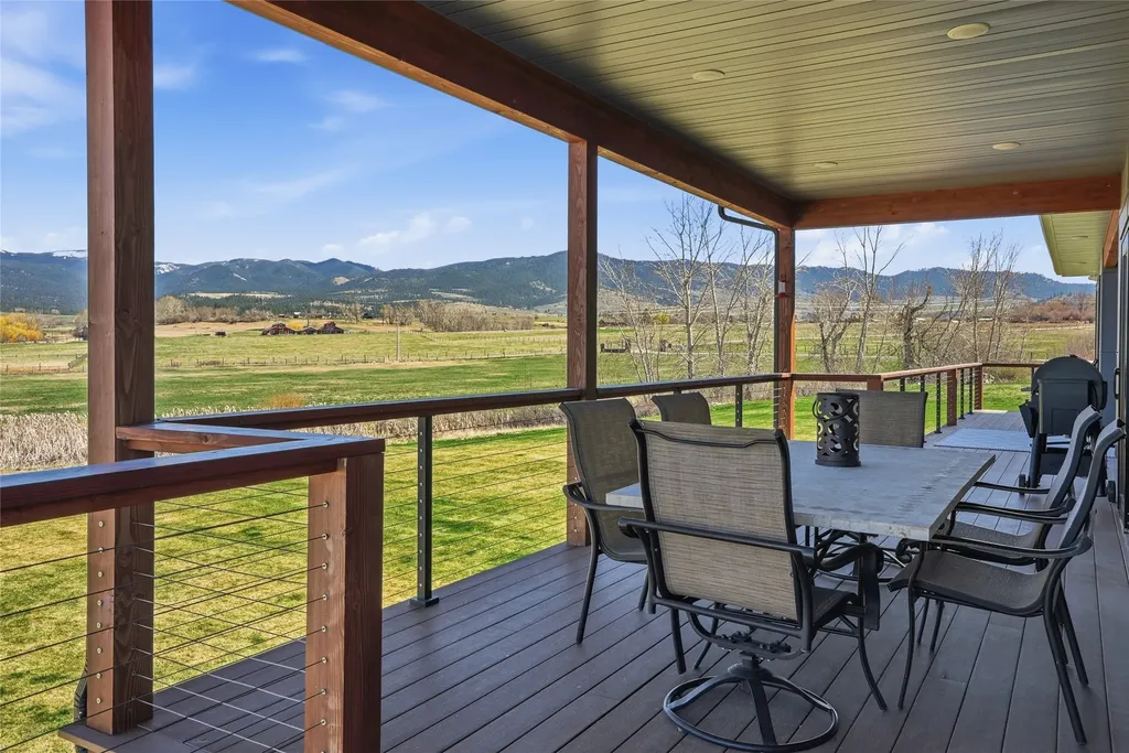 773 Stone Creek Loop Corvallis MT 59828