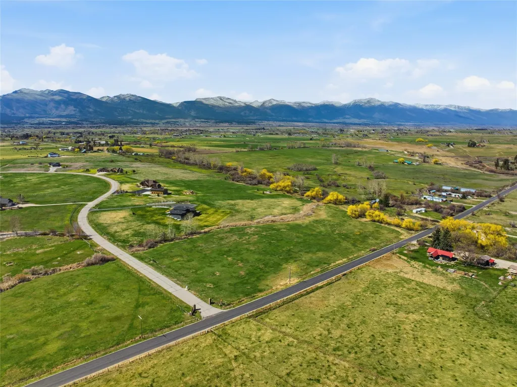 773 Stone Creek Loop Corvallis MT 59828