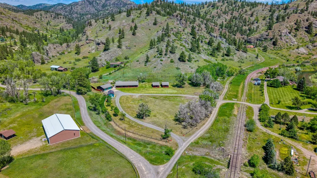 8 N Cooper Lane Cascade MT 59421