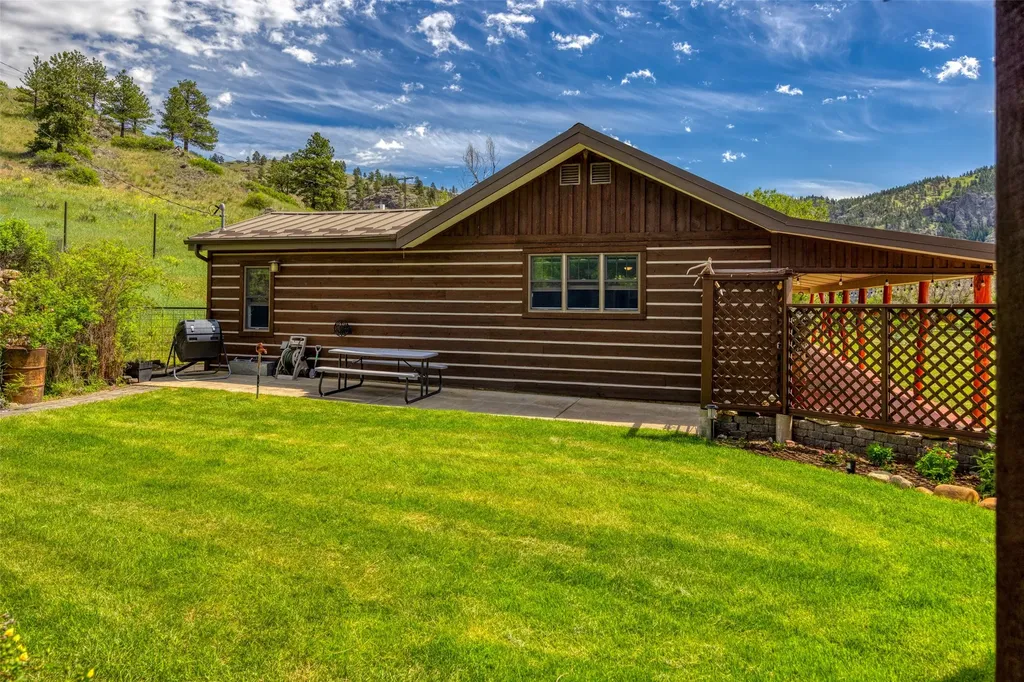 8 N Cooper Lane Cascade MT 59421