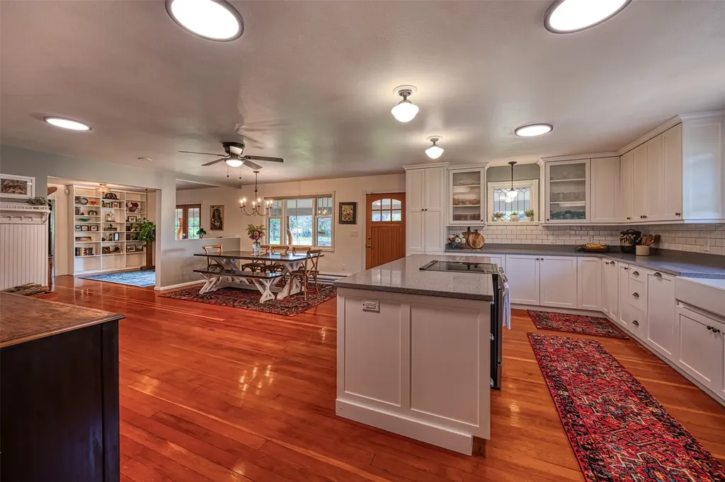 8 N Cooper Lane Cascade MT 59421