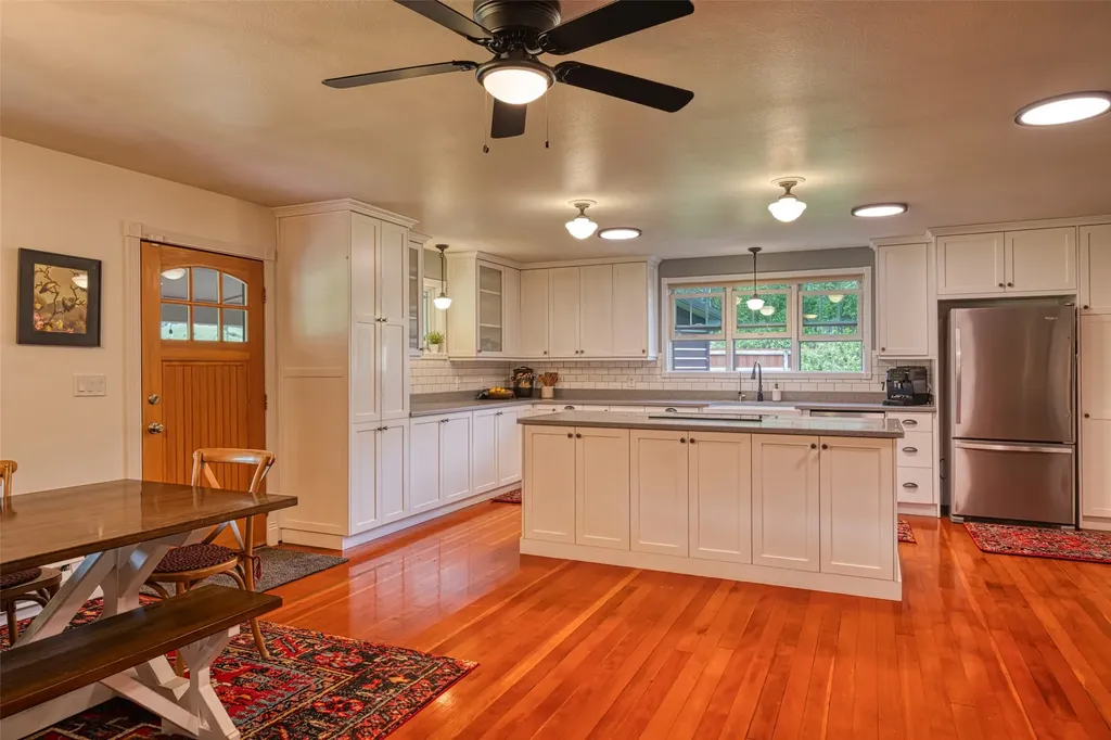 8 N Cooper Lane Cascade MT 59421