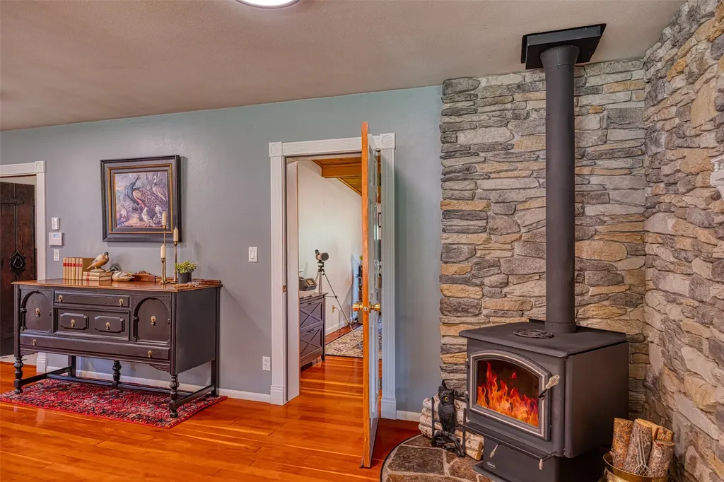8 N Cooper Lane Cascade MT 59421
