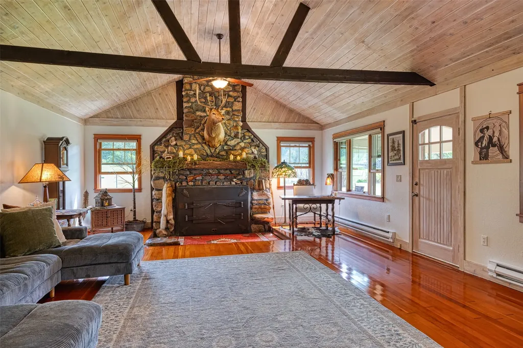 8 N Cooper Lane Cascade MT 59421