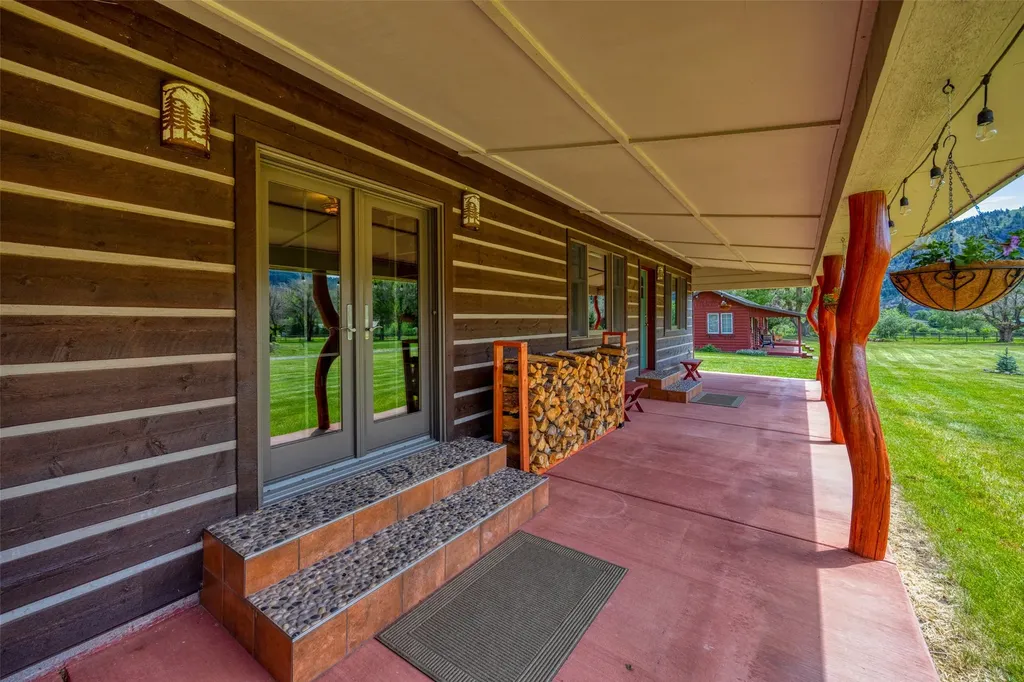 8 N Cooper Lane Cascade MT 59421