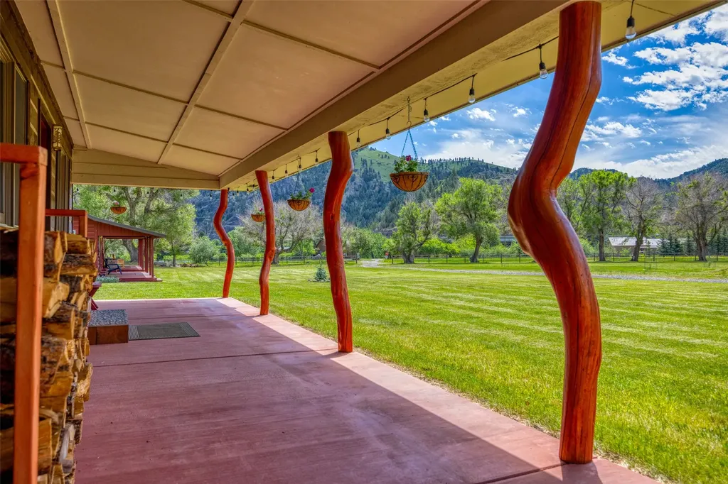 8 N Cooper Lane Cascade MT 59421