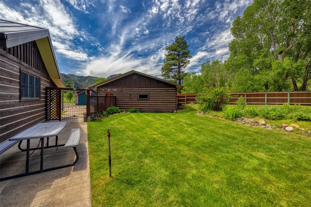 8 N Cooper Lane Cascade MT 59421