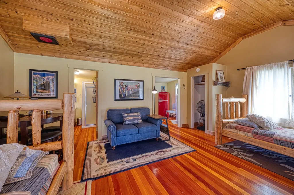 8 N Cooper Lane Cascade MT 59421
