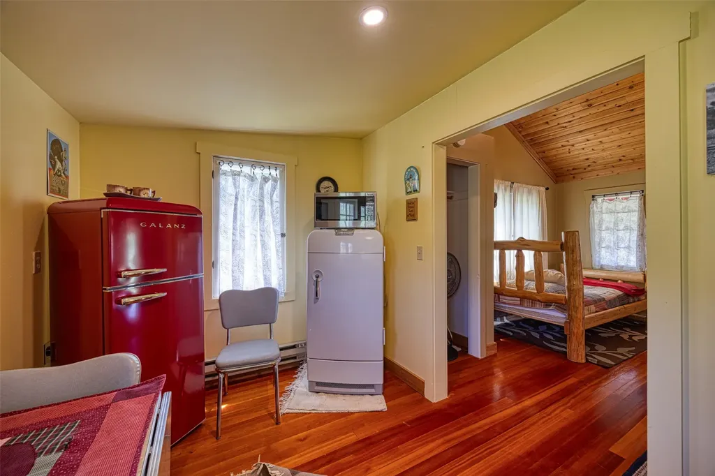 8 N Cooper Lane Cascade MT 59421