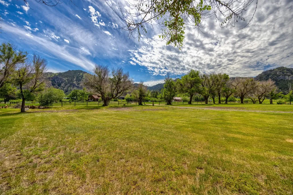 8 N Cooper Lane Cascade MT 59421
