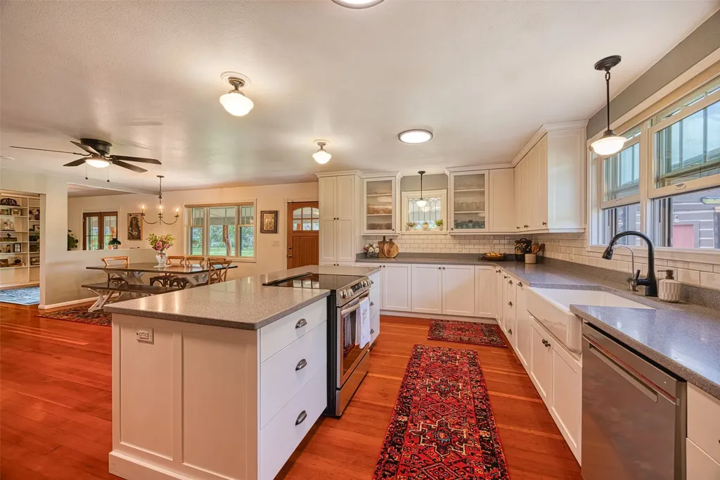 8 N Cooper Lane Cascade MT 59421