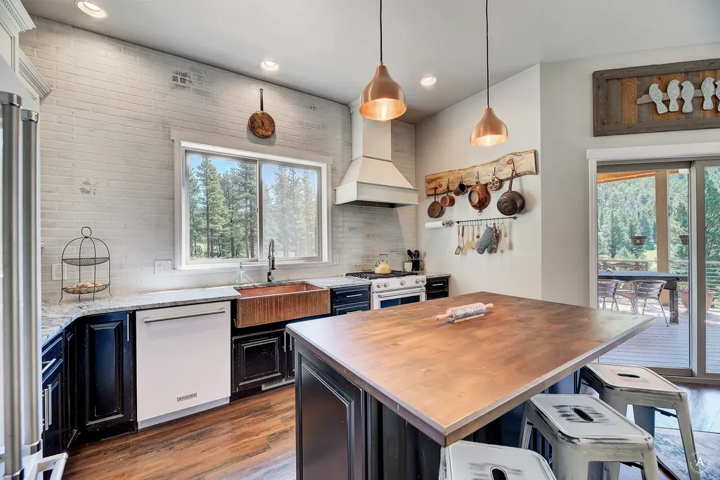 2848 Allen Gulch Road Wolf Creek MT 59648