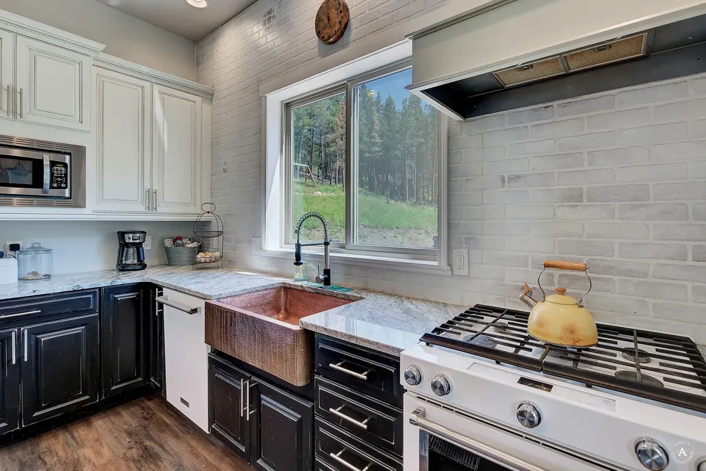 2848 Allen Gulch Road Wolf Creek MT 59648