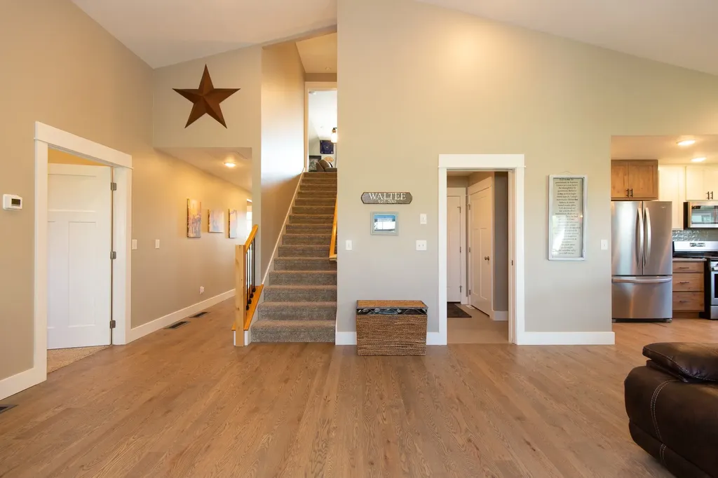 358 Pioneer Crossing Boulevard Manhattan MT 59741