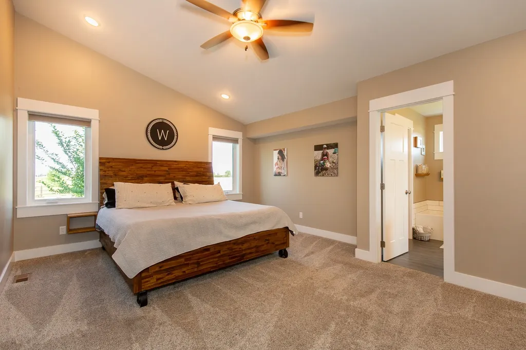 358 Pioneer Crossing Boulevard Manhattan MT 59741