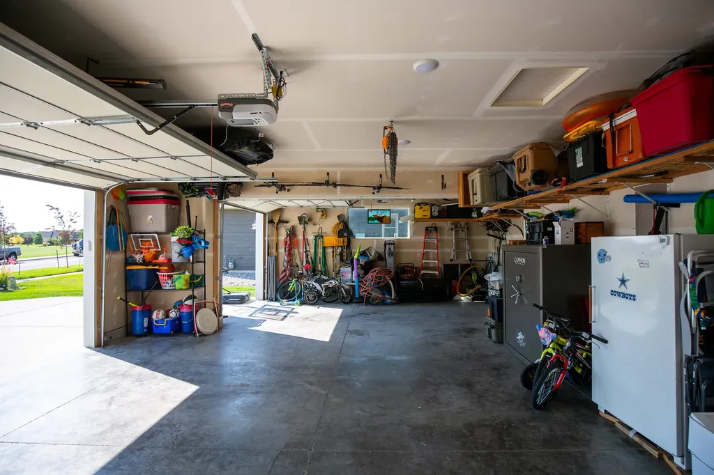 358 Pioneer Crossing Boulevard Manhattan MT 59741