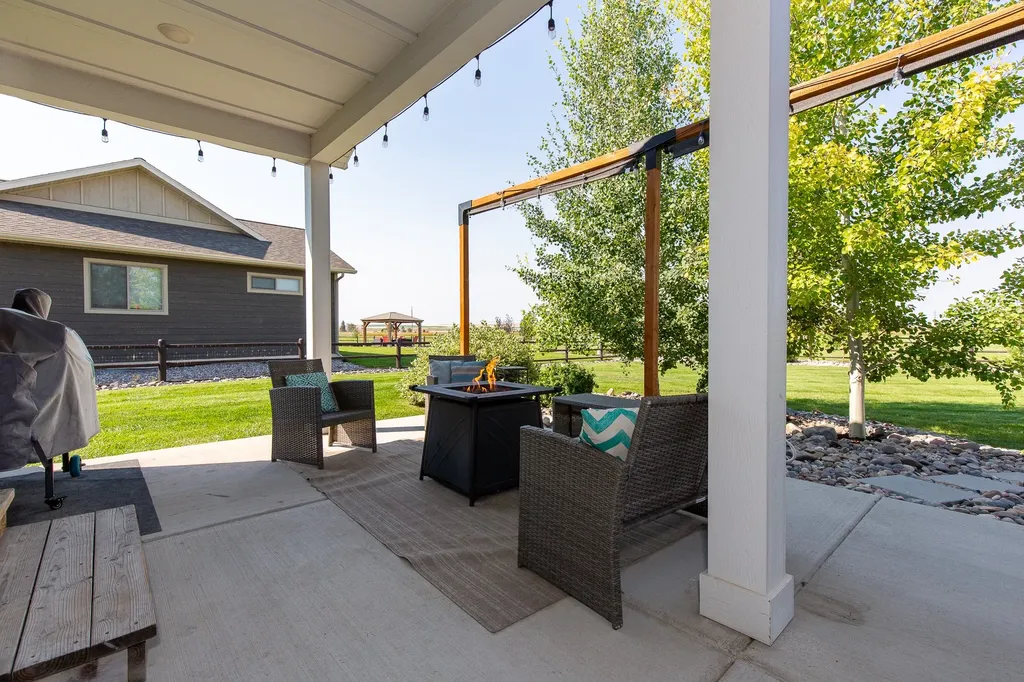 358 Pioneer Crossing Boulevard Manhattan MT 59741