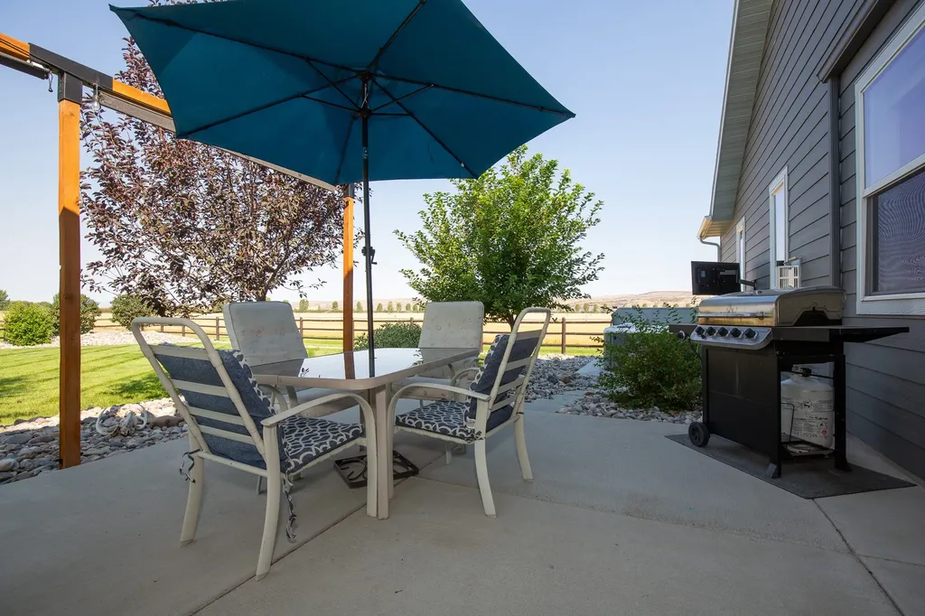358 Pioneer Crossing Boulevard Manhattan MT 59741