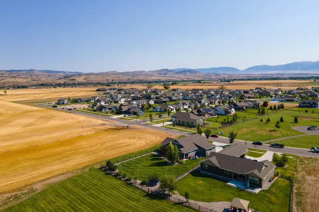 358 Pioneer Crossing Boulevard Manhattan MT 59741