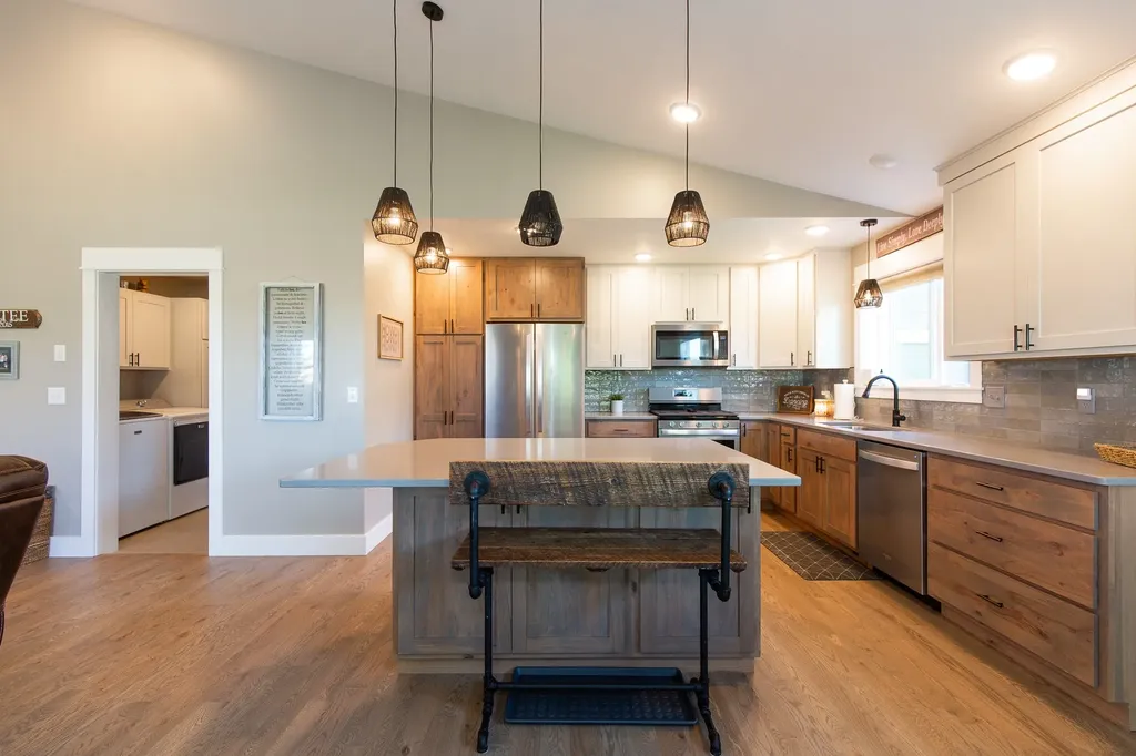 358 Pioneer Crossing Boulevard Manhattan MT 59741