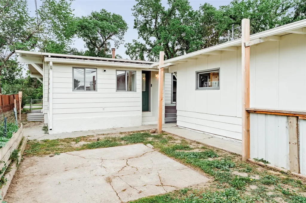 810 8th Avenue S Great Falls MT 59405