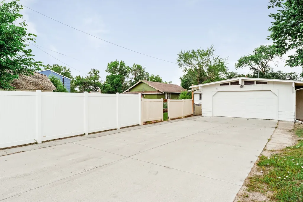 810 8th Avenue S Great Falls MT 59405