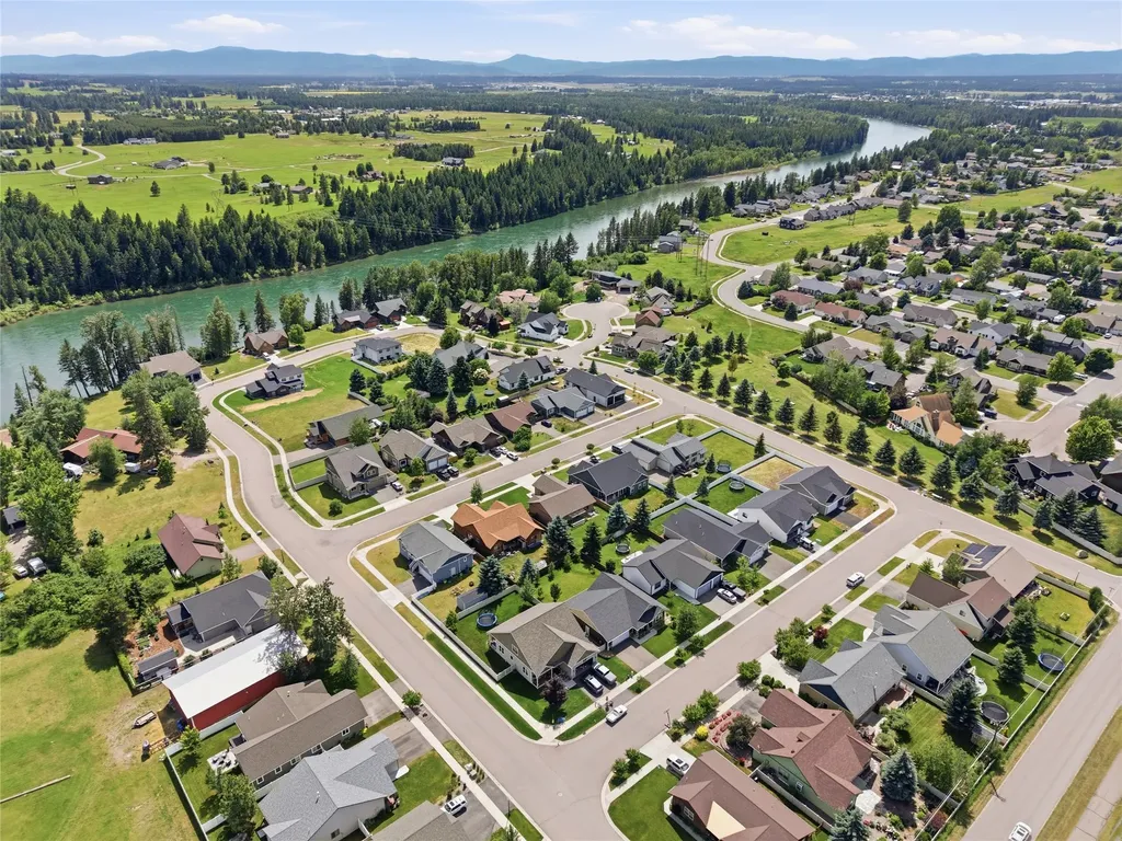 525 Star Lily Way Columbia Falls MT 59912