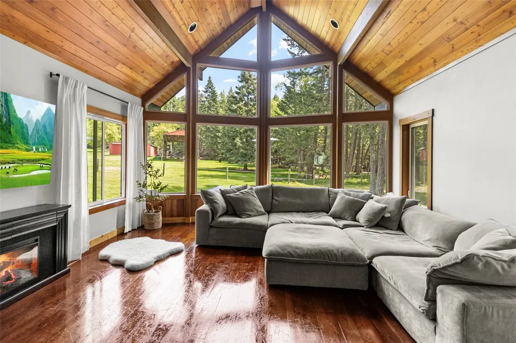 13034 Red Owl Trail Bigfork MT 59911