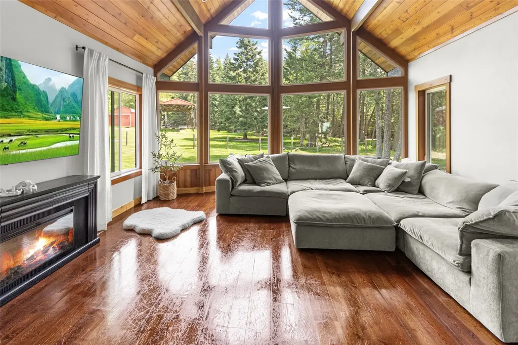 13034 Red Owl Trail Bigfork MT 59911