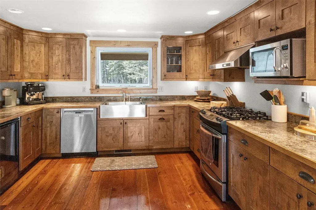 13034 Red Owl Trail Bigfork MT 59911