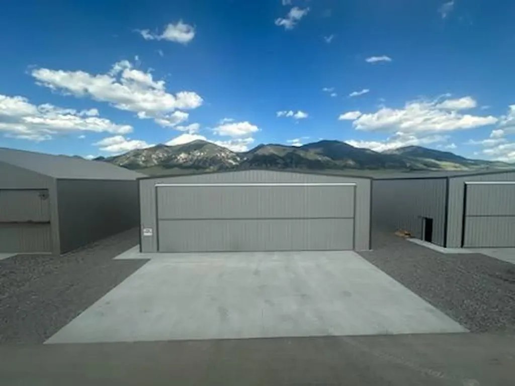 34 Charlie Taxiway Ennis MT 59729
