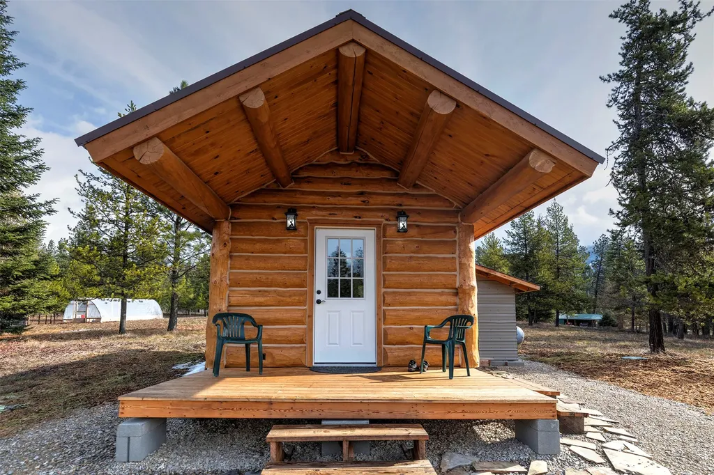 17 Mountain View Road Trout Creek MT 59874