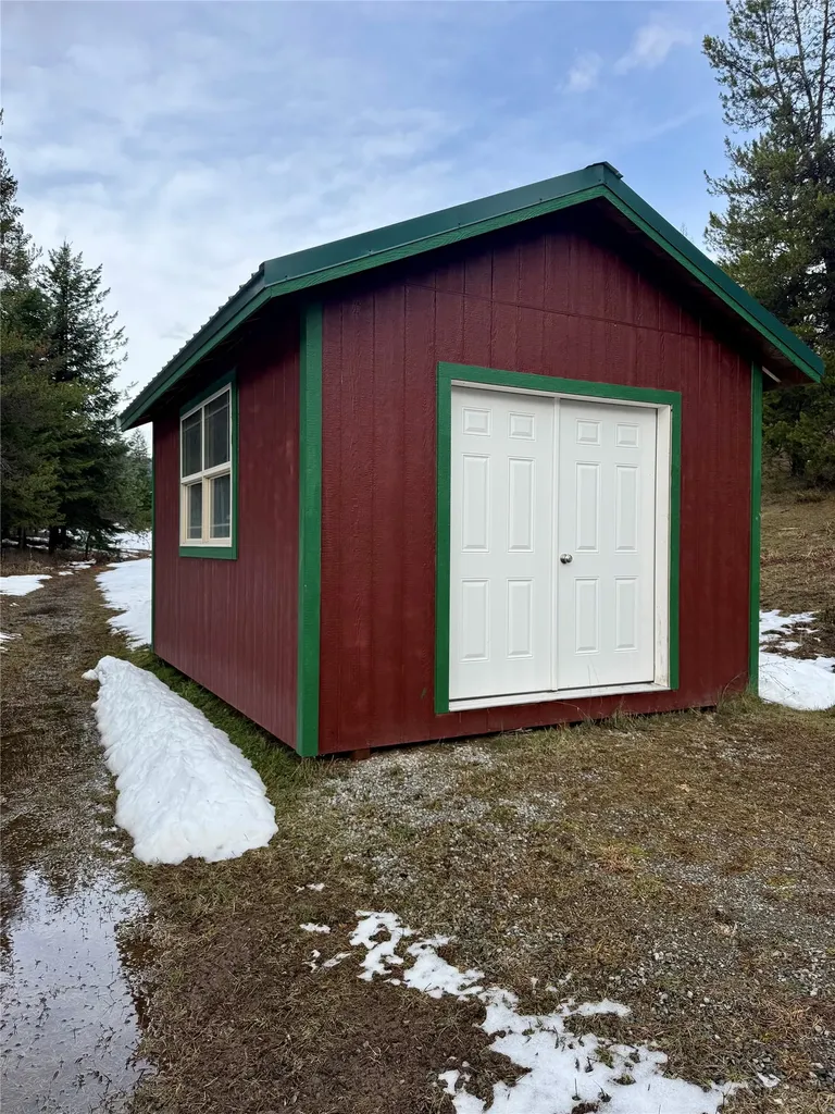 4176 Mount Highway 200 Trout Creek MT 59874