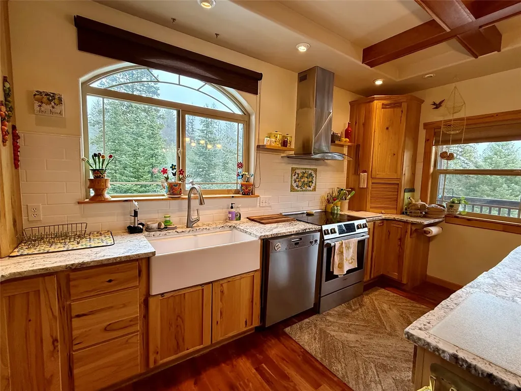 4176 Mount Highway 200 Trout Creek MT 59874