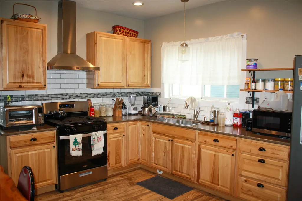 125 Mossy Rock Road N Eureka MT 59917