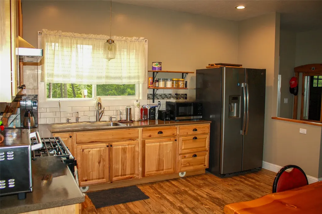 125 Mossy Rock Road N Eureka MT 59917