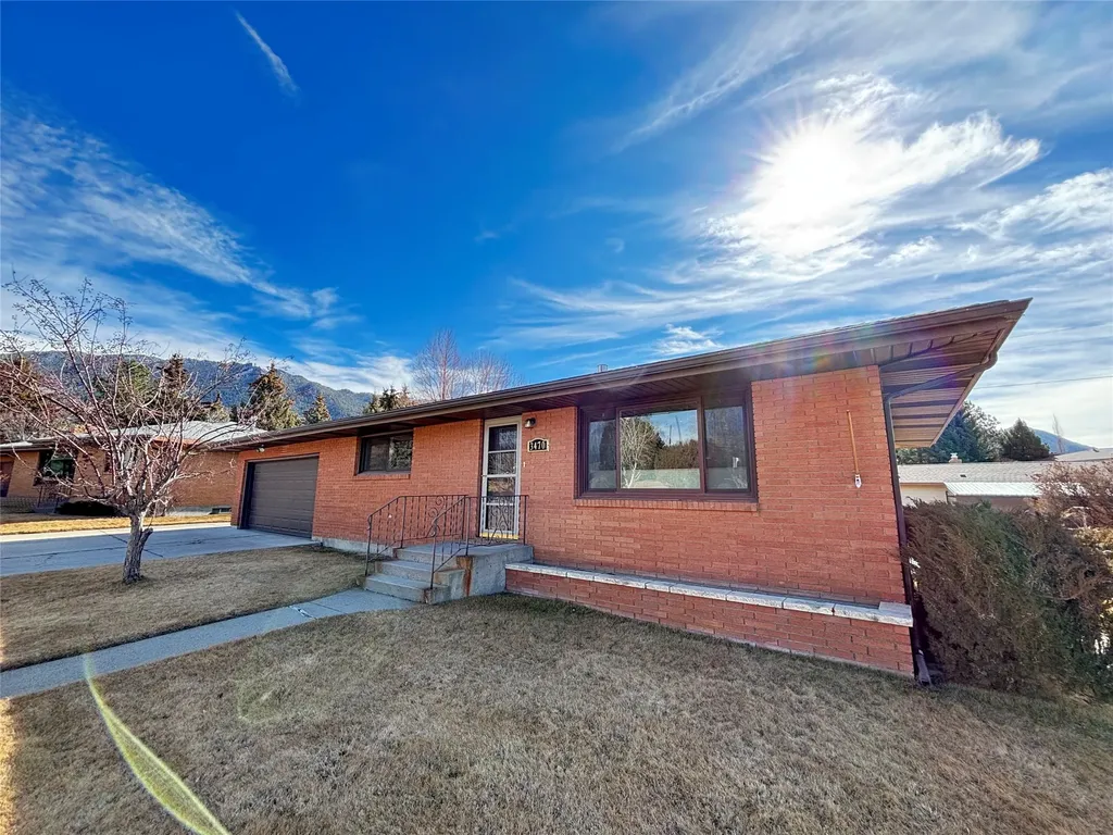 3470 S Hillcrest Drive Butte MT 59701