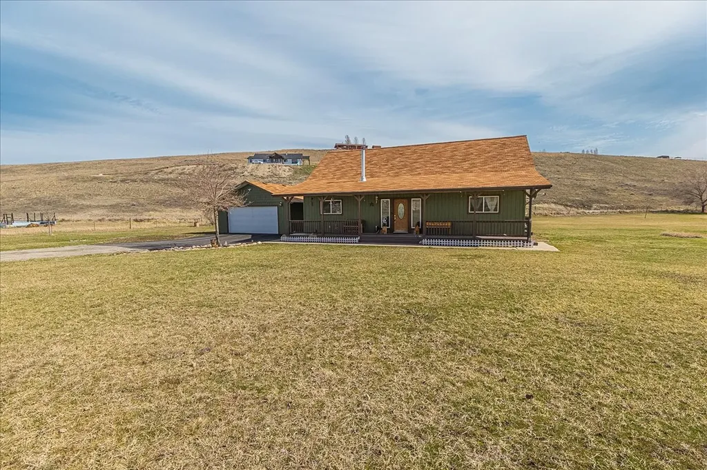 996 Airport Road Eureka MT 59917