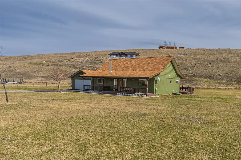 996 Airport Road Eureka MT 59917