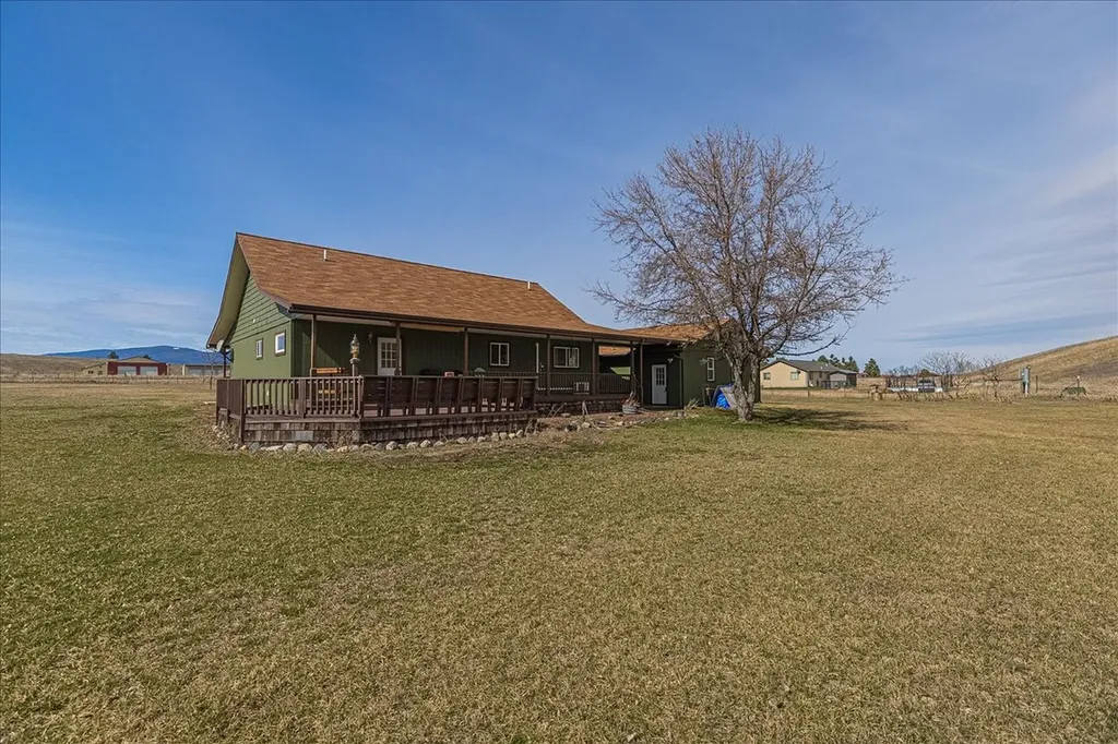 996 Airport Road Eureka MT 59917
