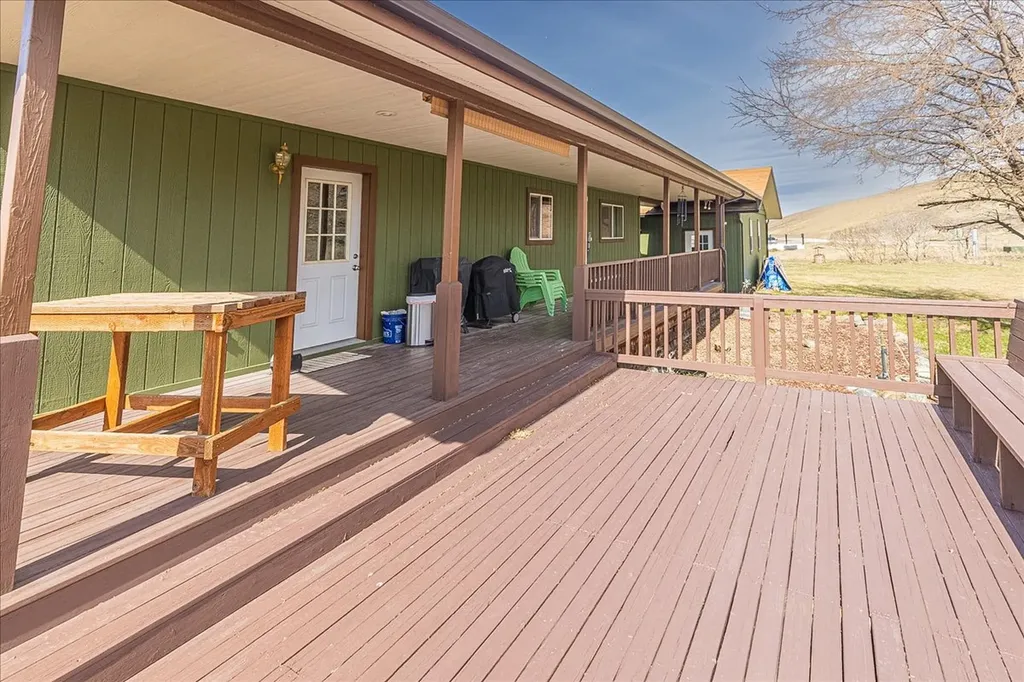996 Airport Road Eureka MT 59917