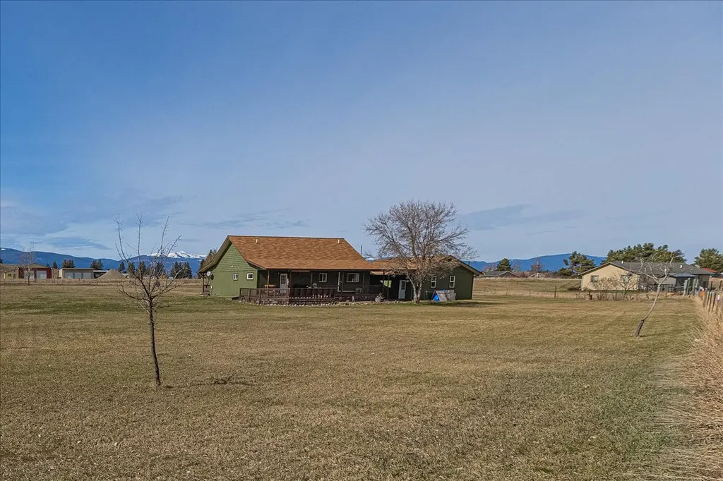 996 Airport Road Eureka MT 59917