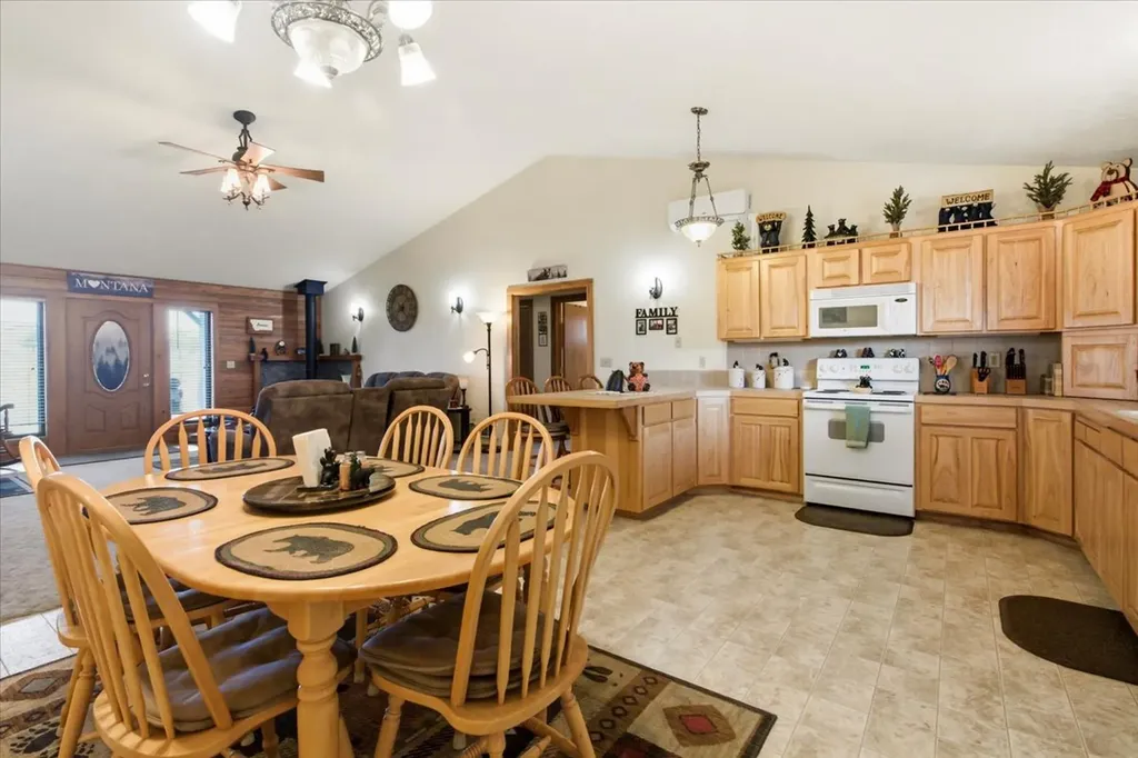 996 Airport Road Eureka MT 59917