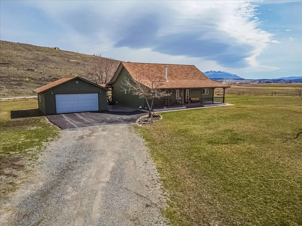 996 Airport Road Eureka MT 59917