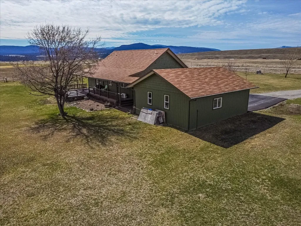 996 Airport Road Eureka MT 59917